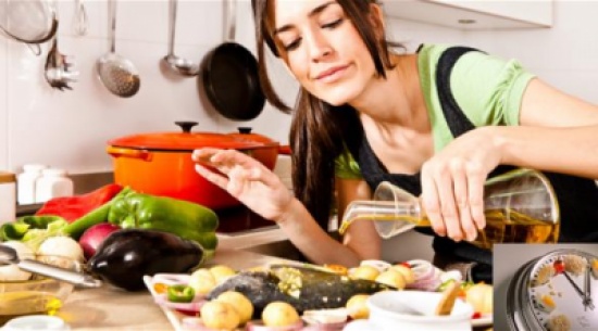 10 نصائح تساعدك على اختصار وقت العمل في المطبخ 10 نصائح تساعدك على اختصار وقت العمل في المطبخ