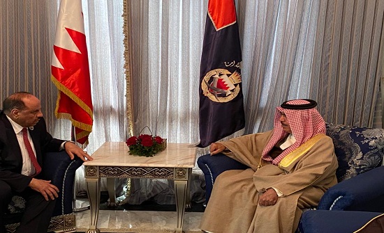وزير الداخلية يلتقي نظيريه البحريني واللبناني وزير الداخلية يلتقي نظيريه البحريني واللبناني