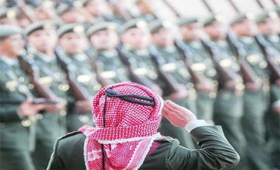 ولي العهد : جيشنا المصطفوي منذ نشأ وهو جيش عربي أبيّ ولي العهد : جيشنا المصطفوي منذ نشأ وهو جيش عربي أبيّ