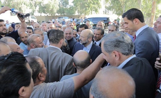 الرزاز في أمانة عمان بالتزامن مع اعتصام المهندسين الزراعيين