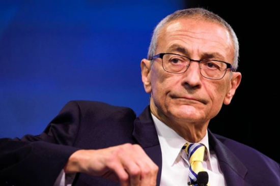 معسكر كلينتون يتهم ترامب وويكيليكس وموسكو في عملية القرصنة الجديدة للبريد الالكتروني والتي تكشف بعض اسرار كيفية عمله فريقه