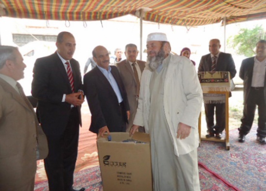 الكورة لرعاية المعاقين توزع طرودا تموينية