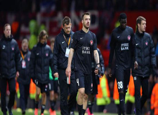 الدنمارك: فازوا في الملعب.. وسُرقوا بغرفة الملابس