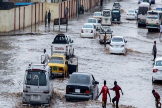 فيديو : 100 قتيل بفيضانات السودان
