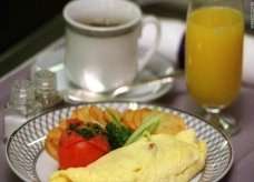 دراسة: البيض المخفوق مع الخضراوات أفضل وجبة للفطور