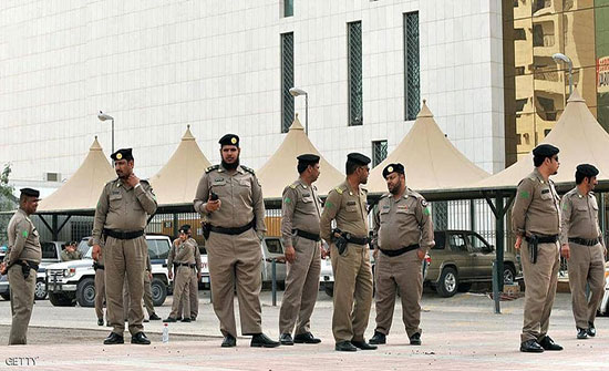 السعودية تعلن القضاء على "خلية إرهابية" في القطيف السعودية تعلن القضاء على "خلية إرهابية" في القطيف