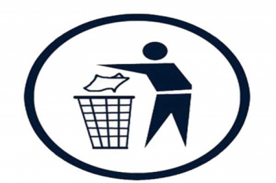 حملة نظافة على الشواخص المرورية في منطقة زهران