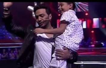 هذه هي مفاجأة تامر حسني لـ أحمد السيسي المشترك بـ"The Voice Kids" هذه هي مفاجأة تامر حسني لـ أحمد السيسي المشترك بـ"The Voice Kids"