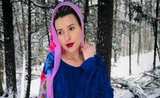 بالفيديو .. بعد اسلامها : المغنية الامريكية جينيفر جراوت تقرأ القران بصوت عذب بالفيديو .. بعد اسلامها : المغنية الامريكية جينيفر جراوت تقرأ القران بصوت عذب