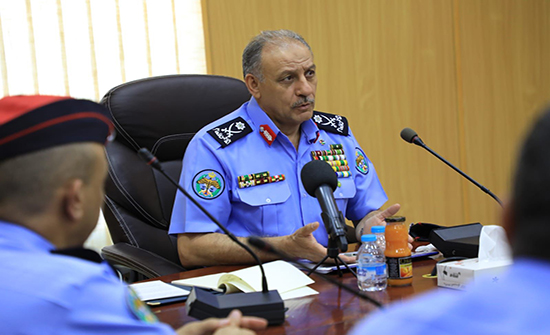 مدير الأمن من إدارة الجسور: ضرورة التسهيل على المسافرين مدير الأمن من إدارة الجسور: ضرورة التسهيل على المسافرين