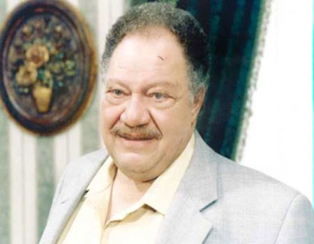 الفخراني يعود لأحضان المسرح القومى بـ«ليلة من ألف ليلة»