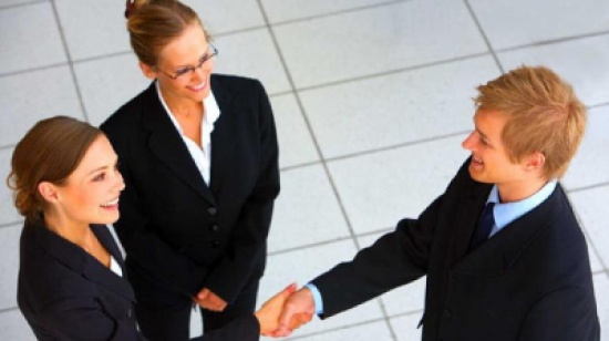 المصافحة باليد تدل على الحالة الصحية للشخص