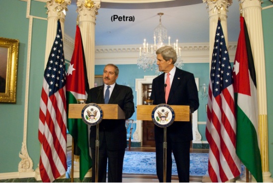 جودة يدعو لحماية اللاجئين السوريين من البرد القارص