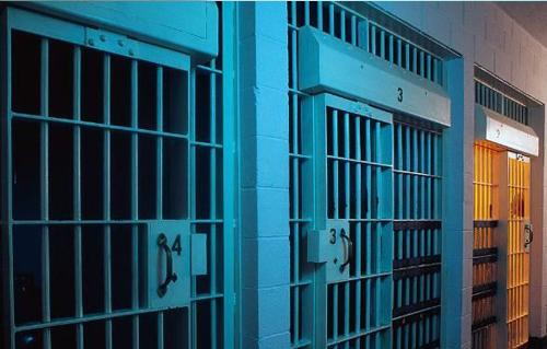 الكويت : أردني وآخر نصبا على مواطن بـ 16 ألف دينار