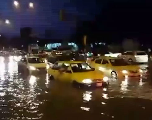 إنقاذ ألف أسرة نازحة جراء مياه السيول بالأنبار ونفير عام لمساعدتهم إنقاذ ألف أسرة نازحة جراء مياه السيول بالأنبار ونفير عام لمساعدتهم