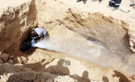 المياه تضبط اعتداءات جديدة تسرق اكثر من 15 ألف م3 يوميا