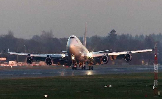 طائرتان بلا طيار تعلقان الرحلات في ثاني أكبر مطار بريطاني