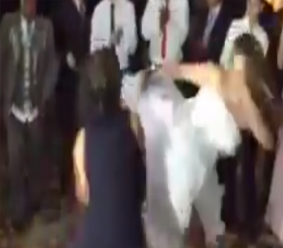 هذا ما فعله عريس تلبيةً لأذواق المدعوين الى حفل زفافه.. فوقعت الكارثة! هذا ما فعله عريس تلبيةً لأذواق المدعوين الى حفل زفافه.. فوقعت الكارثة!