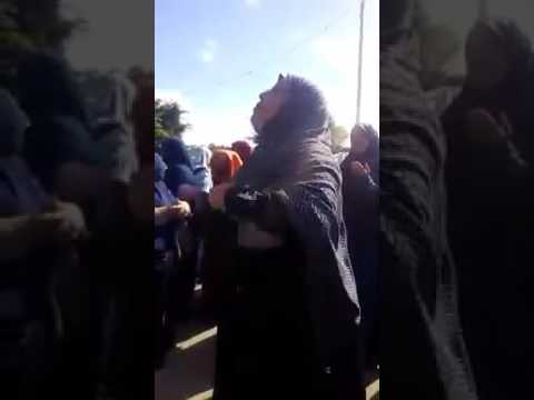 والدة احد المعتقلين في مصر : “يا رب انتقم لنا منهم..شل أركانهم" والدة احد المعتقلين في مصر : “يا رب انتقم لنا منهم..شل أركانهم"