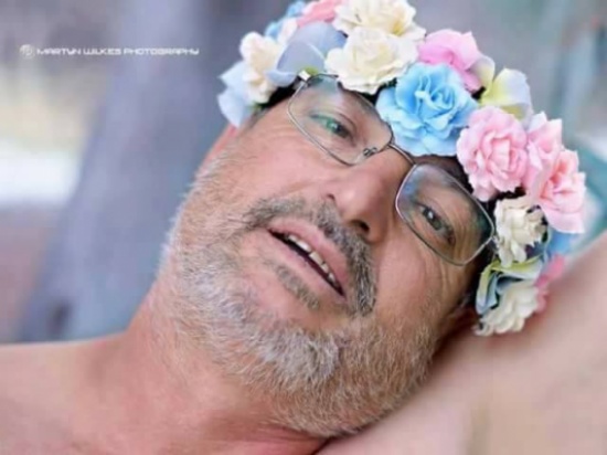 بالصور.. رجل يسخر من الحوامل بالصور.. رجل يسخر من الحوامل