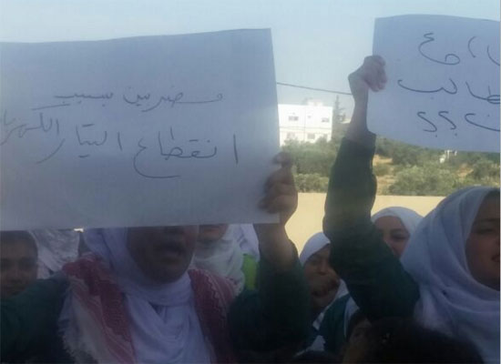 مدرسة بلا كهرباء في إربد!! مدرسة بلا كهرباء في إربد!!