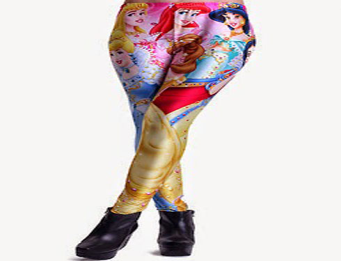 بالصور.. شاهد أغرب تصميمات بنطلونات “leggings” النسائية