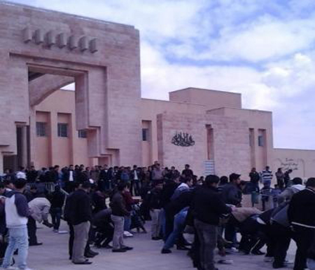 تشكيل لجنة للحد من الاحتكاكات داخل جامعة آل البيت