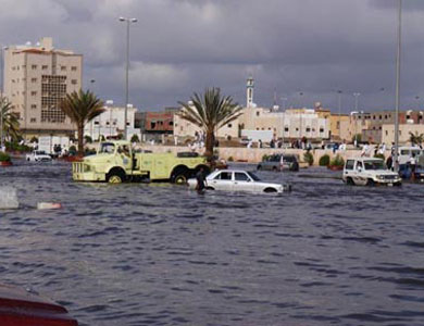وفاة 13 شخصا وفقدان أربعة في السعودية جراء السيول وفاة 13 شخصا وفقدان أربعة في السعودية جراء السيول
