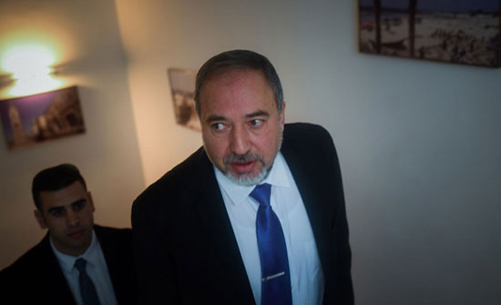 ليبرمان يجدد شروطه للانضمام للحكومة