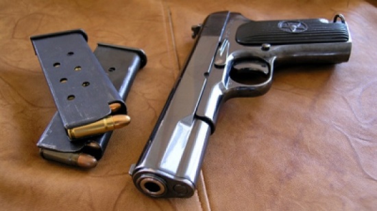 مادبا : العثور على ستيني مصاب بعيار ناري في مركبته