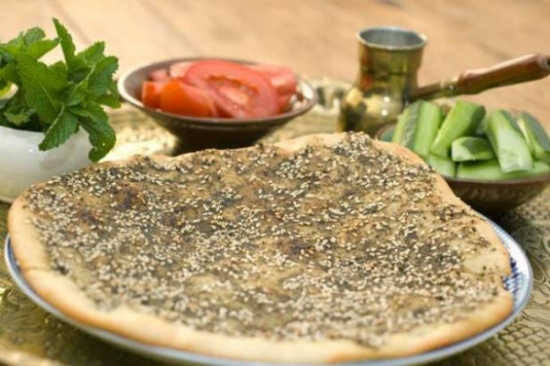 سؤال مؤرق.. الاستغناء عن العشاء يقي من زيادة الوزن؟ سؤال مؤرق.. الاستغناء عن العشاء يقي من زيادة الوزن؟
