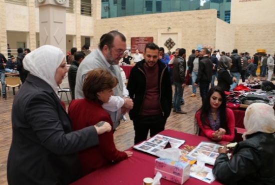 اطلاق البازار الخيري في " الشرق الأوسط "