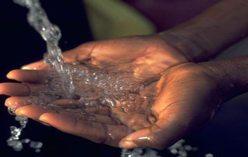 انخفاض نسبة شكاوي المياه في الزقاء بعد وصول مياه الديسي للمحافظة