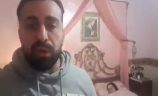 إيطالى يوثق وفاة شقيقته بـ"كورونا" حاول إنقاذها بالتنفس الصناعى.. فيديو إيطالى يوثق وفاة شقيقته بـ"كورونا" حاول إنقاذها بالتنفس الصناعى.. فيديو
