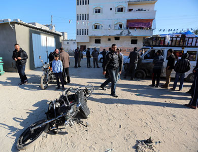 طائرات إسرائيلية تهاجم هدفين في غزة ردا على إطلاق قذائف صاروخية