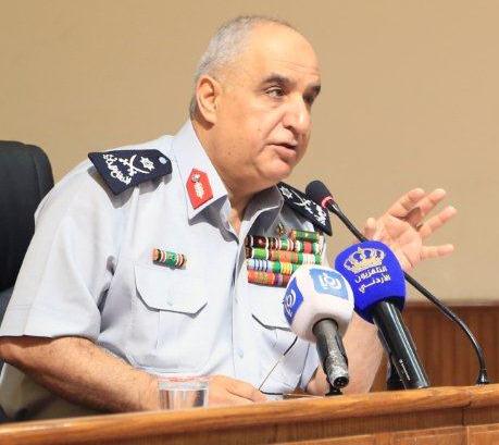 الدفاع المدني يبحث سبل التعاون مع اللجنة الوطنية لشؤون المرأة