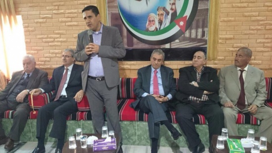 "صلحة عشائرية" تنهي خلافات أعضاء مجلس بلدي إربد "صلحة عشائرية" تنهي خلافات أعضاء مجلس بلدي إربد