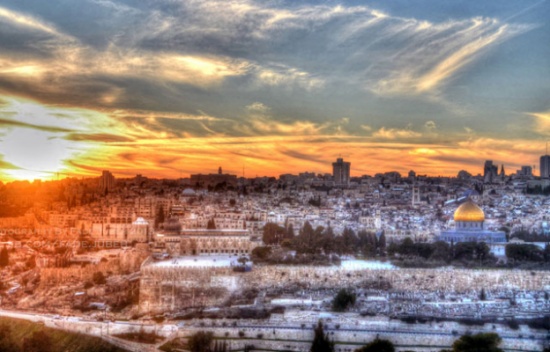 الرئاسة الفلسطينية تشيد بالدور الاردني في ظل الهجمة الاسرائيلية على القدس الرئاسة الفلسطينية تشيد بالدور الاردني في ظل الهجمة الاسرائيلية على القدس
