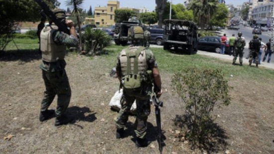 الجيش اللبناني يفكك سيارة بكمية كبيرة من المتفجرات