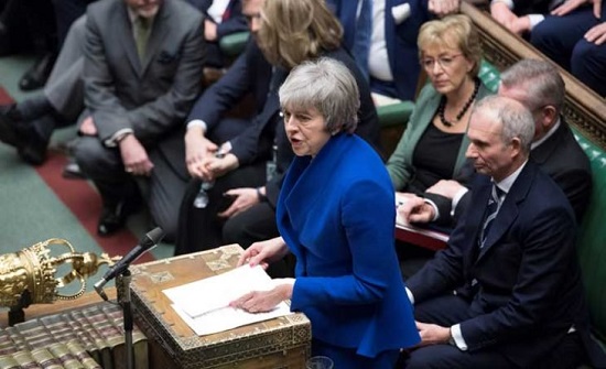 رئيسة وزراء بريطانيا تكشف للبرلمان خطتها البديلة بشأن بريكست
