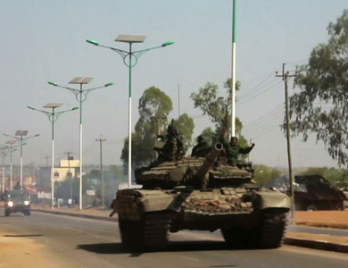 أنباء عن تجدد القتال حول مطار جوبا وسقوط ما يقرب من مئة قتيل