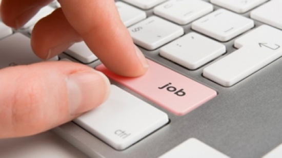 خبراء يؤكدون تفاقم مشكلة البطالة والسبب ؟