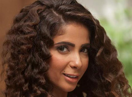 «رسالة» تدافع عن منى زكي «رسالة» تدافع عن منى زكي