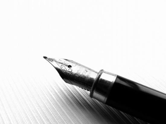 توقيع مذكرة بين شركة الأزياء العملية لصناعة الألبسة وبلدية سما السرحان