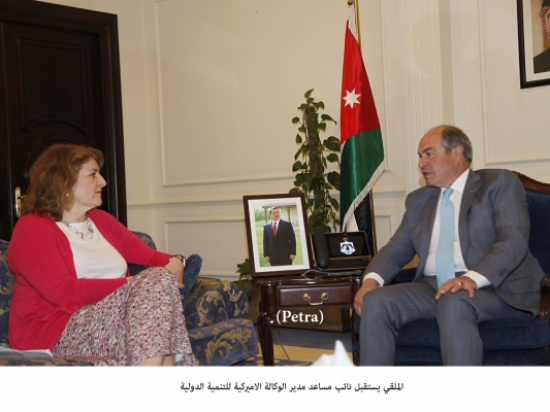 الملقي يستقبل نائب مساعد مدير الوكالة الاميركية للتنمية الدولية الملقي يستقبل نائب مساعد مدير الوكالة الاميركية للتنمية الدولية