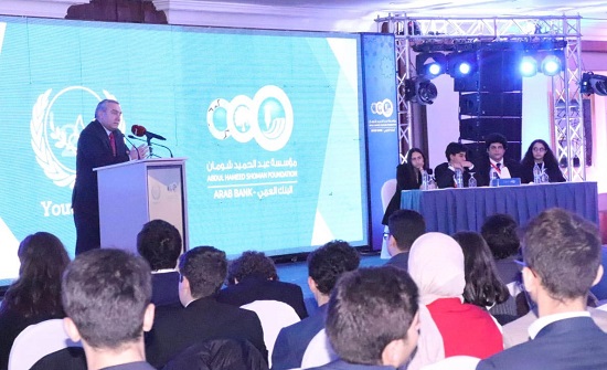وزير الشباب: مبادرات وطنية جادة للحد من الفقر وزير الشباب: مبادرات وطنية جادة للحد من الفقر