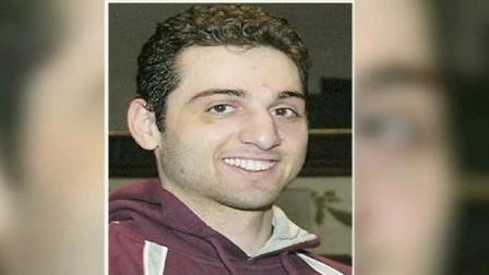 والد "تاميرلان تسارنييف" يجمع المال ليتمكن من دفن ابنه والد "تاميرلان تسارنييف" يجمع المال ليتمكن من دفن ابنه