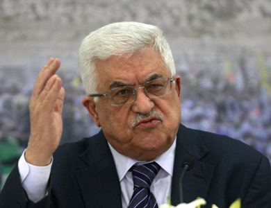 عباس يتهم خاطفي الإسرائيليين الثلاثة بالسعي إلى “تدمير” الفلسطينيين عباس يتهم خاطفي الإسرائيليين الثلاثة بالسعي إلى “تدمير” الفلسطينيين