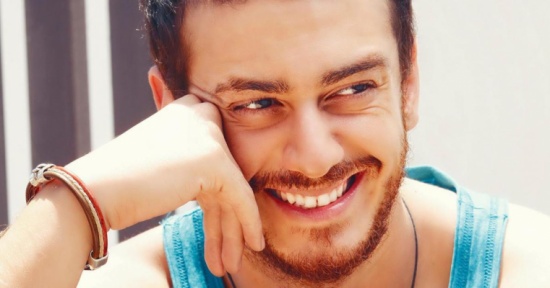 سعد لمجرد نشر صور خطيبته الشقراء على الملأ؟! سعد لمجرد نشر صور خطيبته الشقراء على الملأ؟!