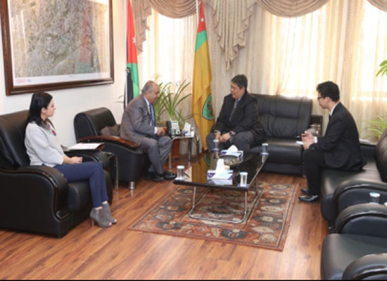 (الأردنية) ترحب بقبول مزيد من الطلبة التايلنديين للدراسة فيها